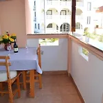 Gostinjska kuća And Toka 3*